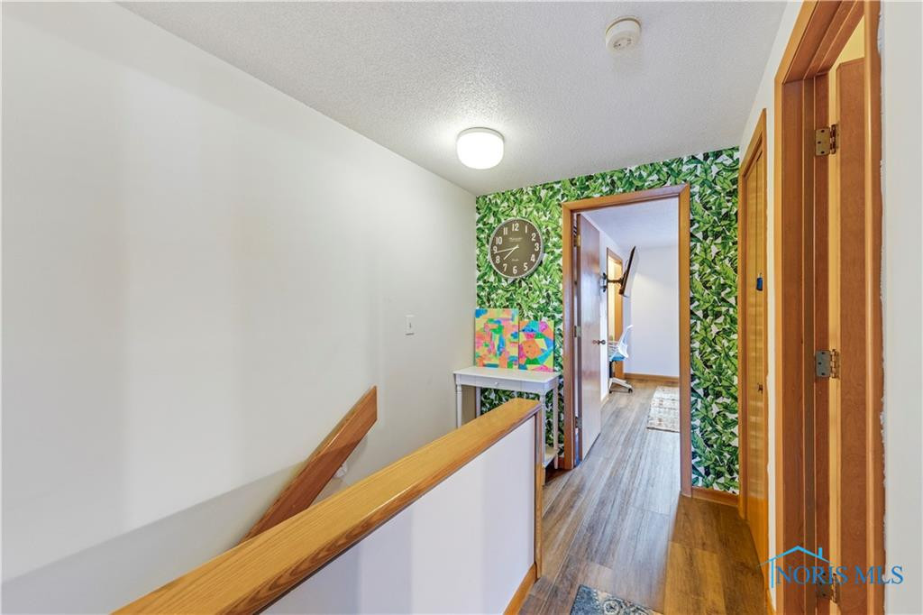 809 Lawrence Avenue, 2