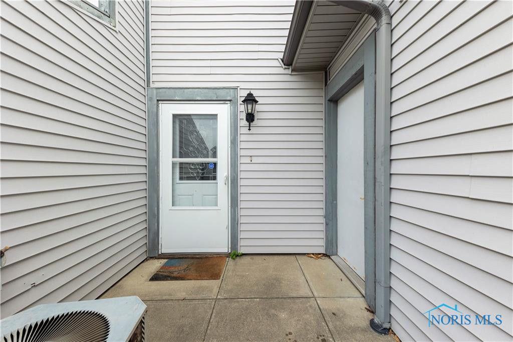 809 Lawrence Avenue, 2