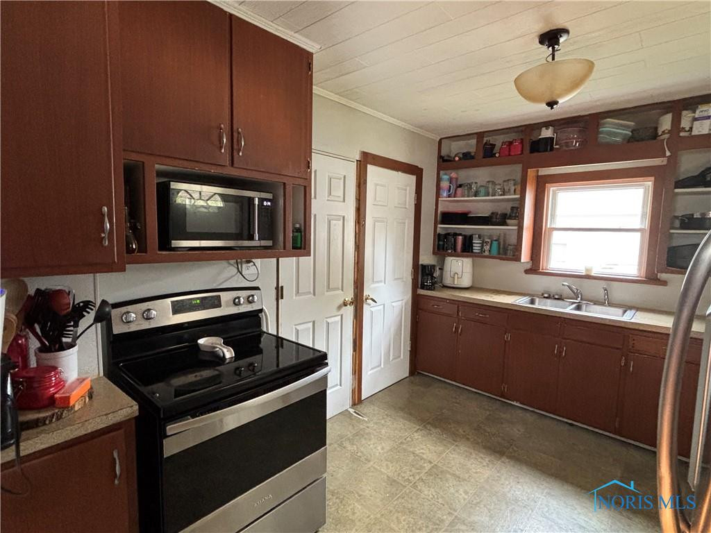 1124 Highland Avenue