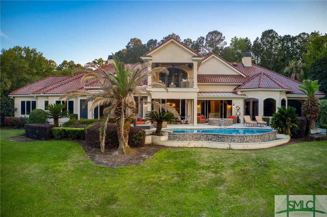 12 Lancaster Boulevard