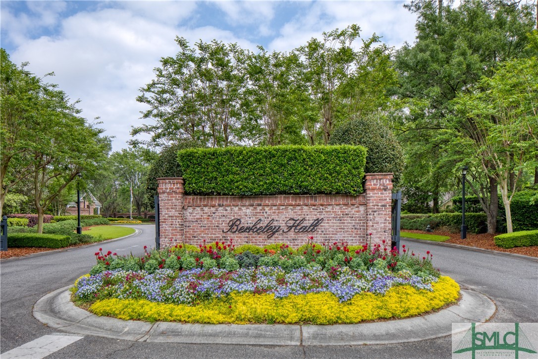 12 Lancaster Boulevard