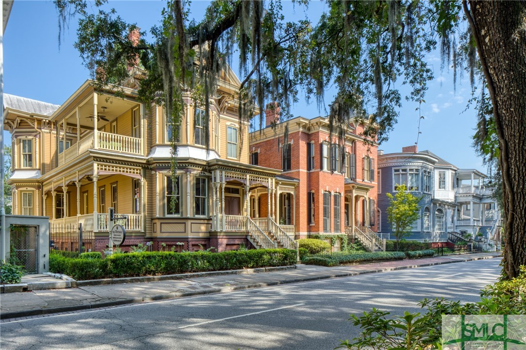 611 Whitaker Street