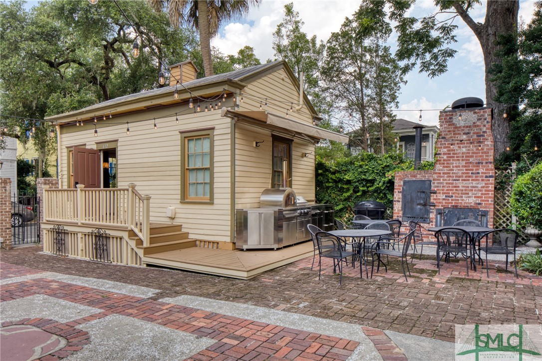 611 Whitaker Street