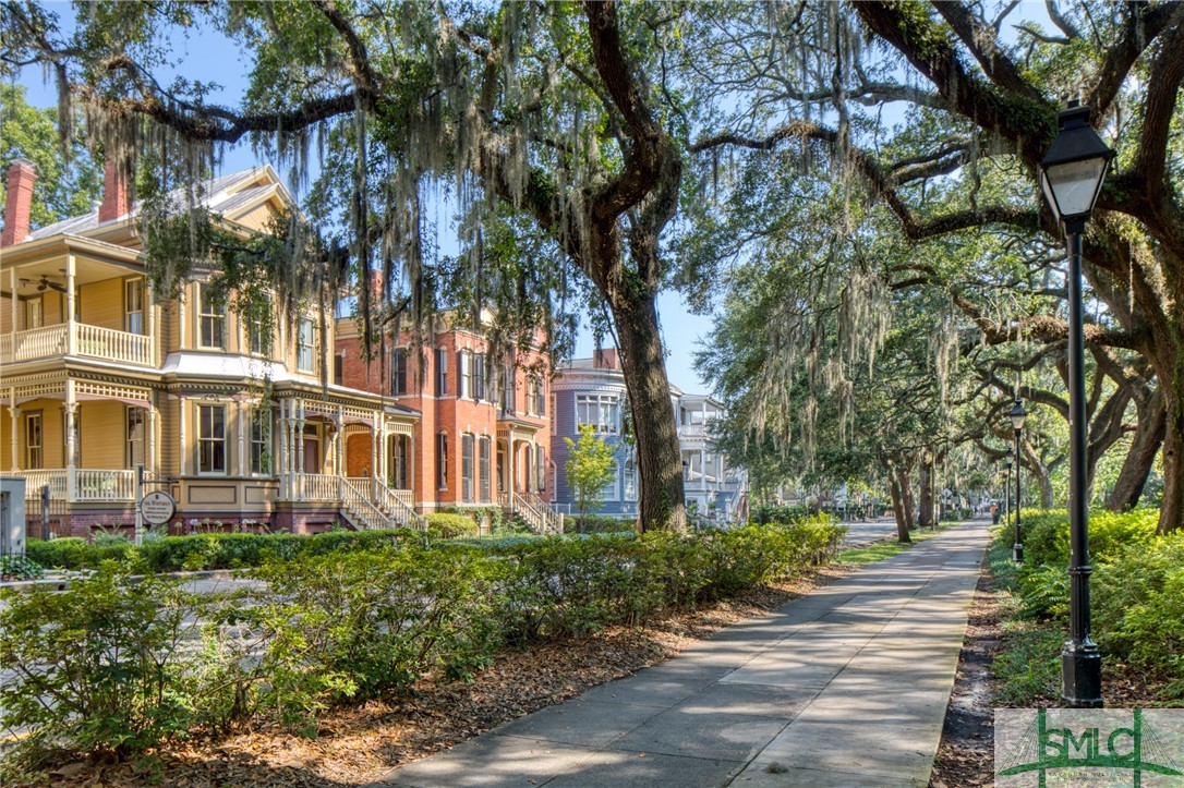 611 Whitaker Street