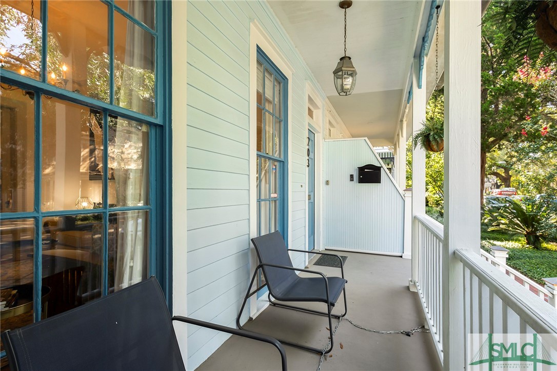 203 W Duffy Street