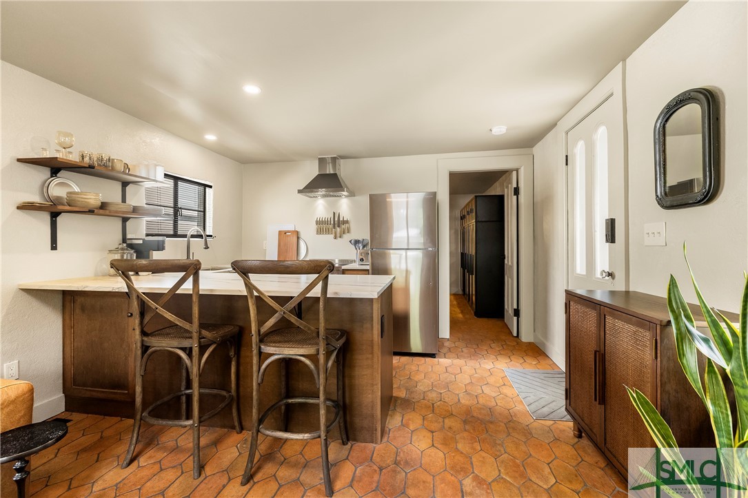 102 E 38th Street