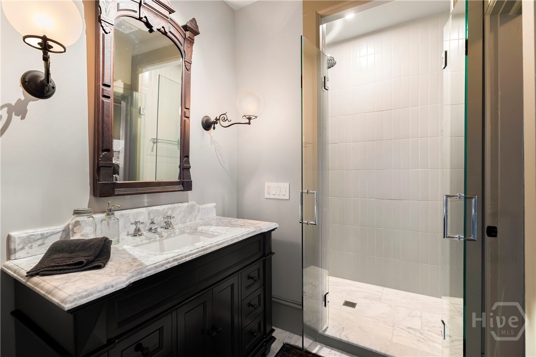 102 E 38th Street