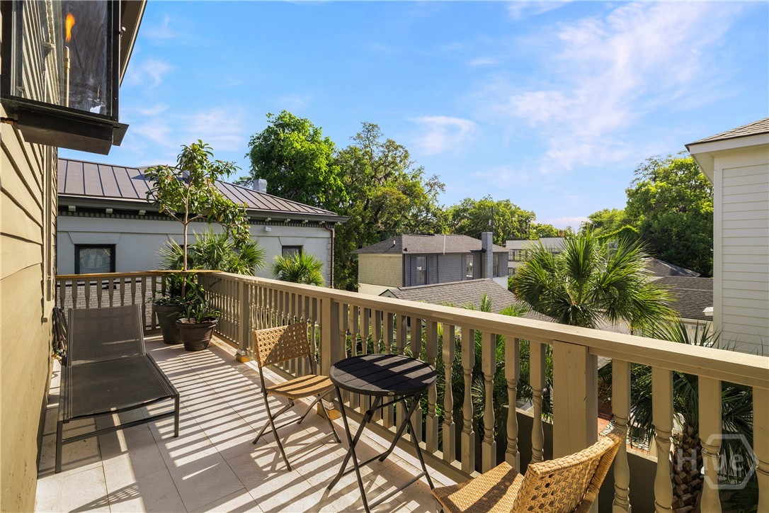 102 E 38th Street