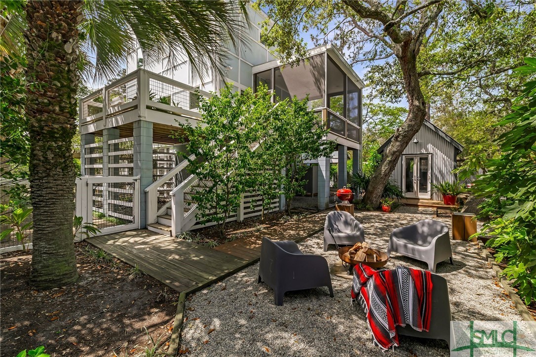 1111 Laurel Avenue