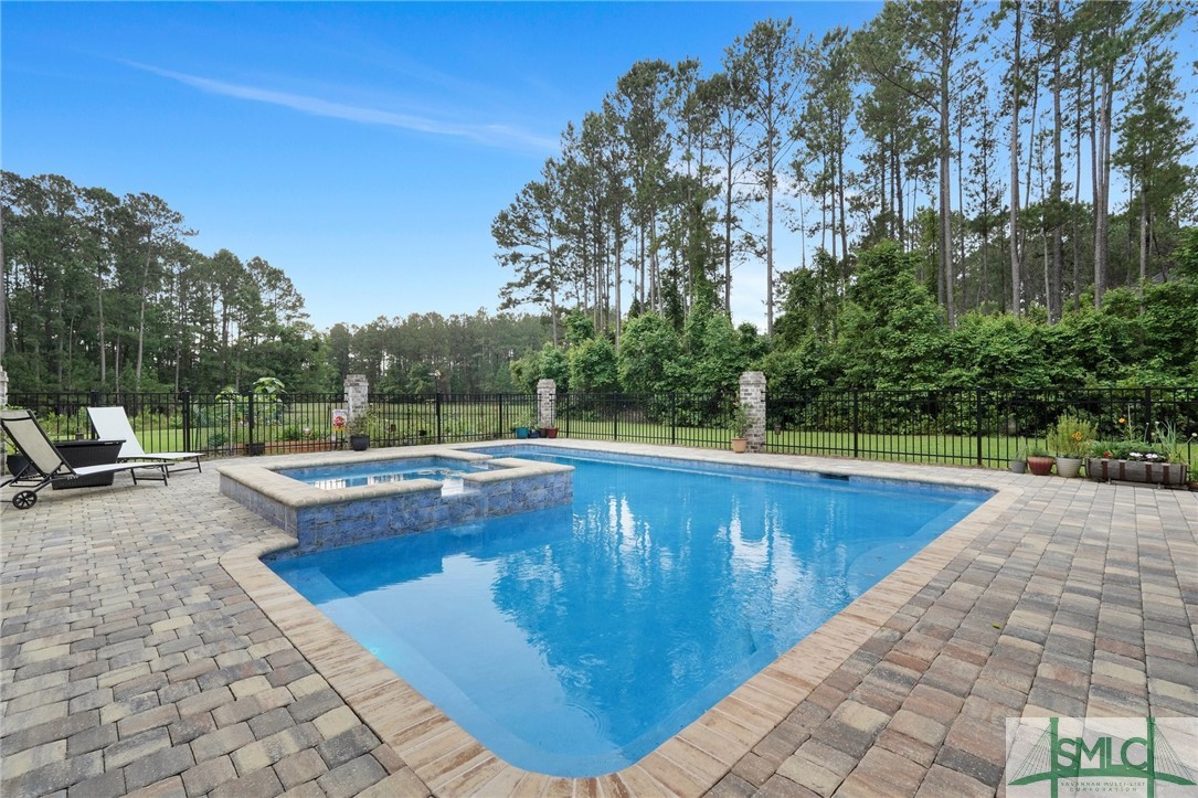 1664 Saint Catherine Circle