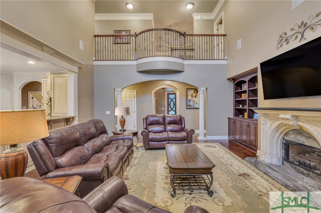 1664 Saint Catherine Circle
