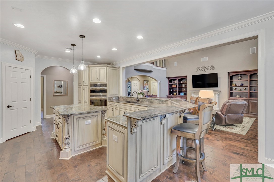 1664 Saint Catherine Circle