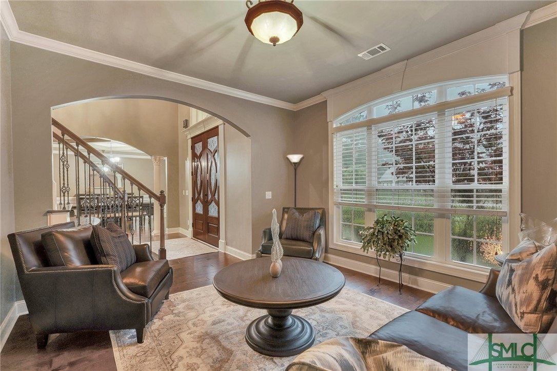 1664 Saint Catherine Circle