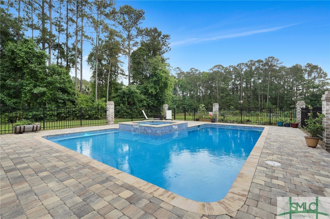 1664 Saint Catherine Circle