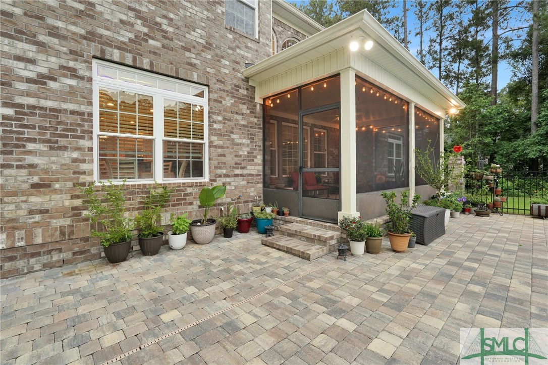 1664 Saint Catherine Circle