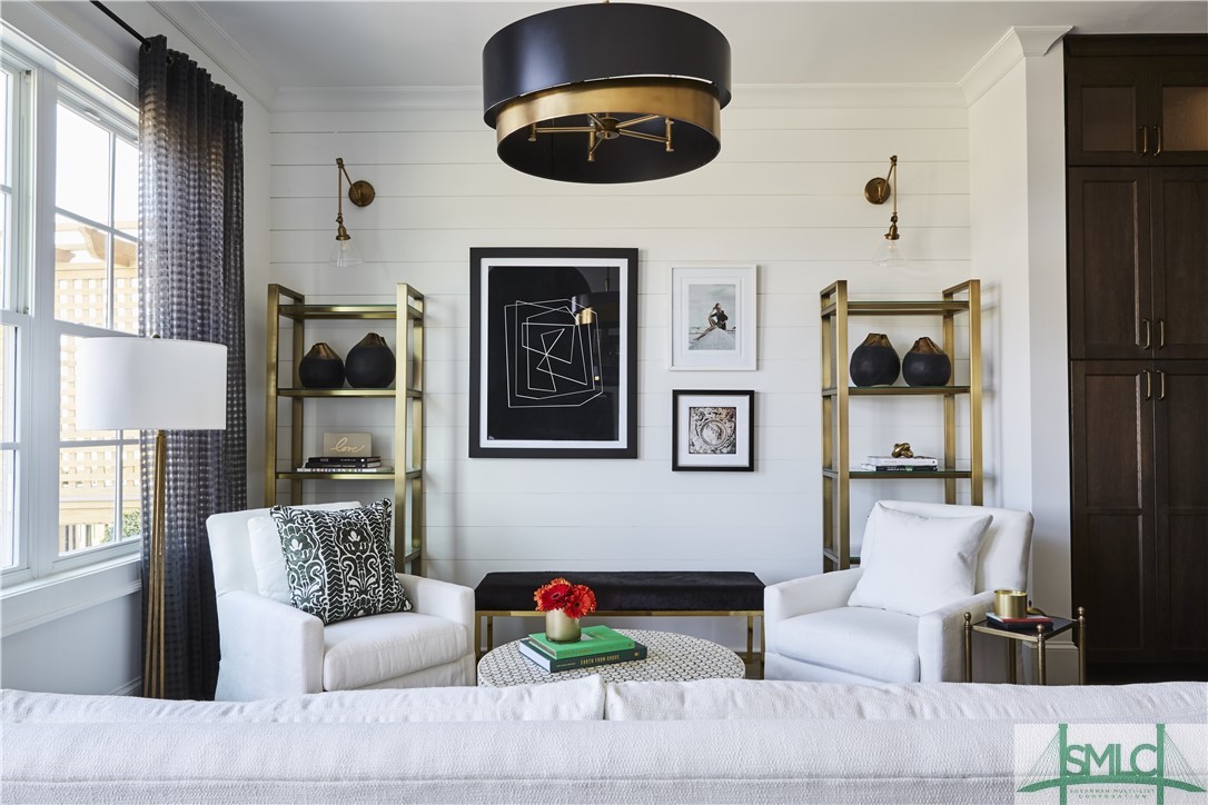 402 Upper East Avenue