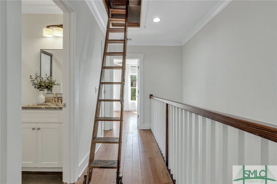 214 W Gwinnett Street