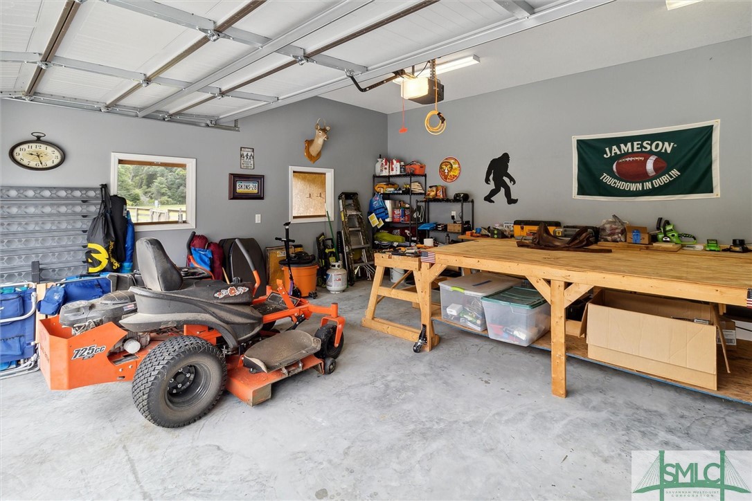 441 Rivercrest Drive