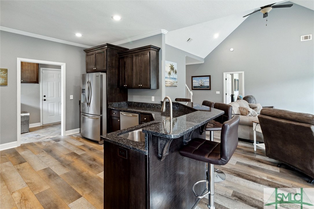 441 Rivercrest Drive