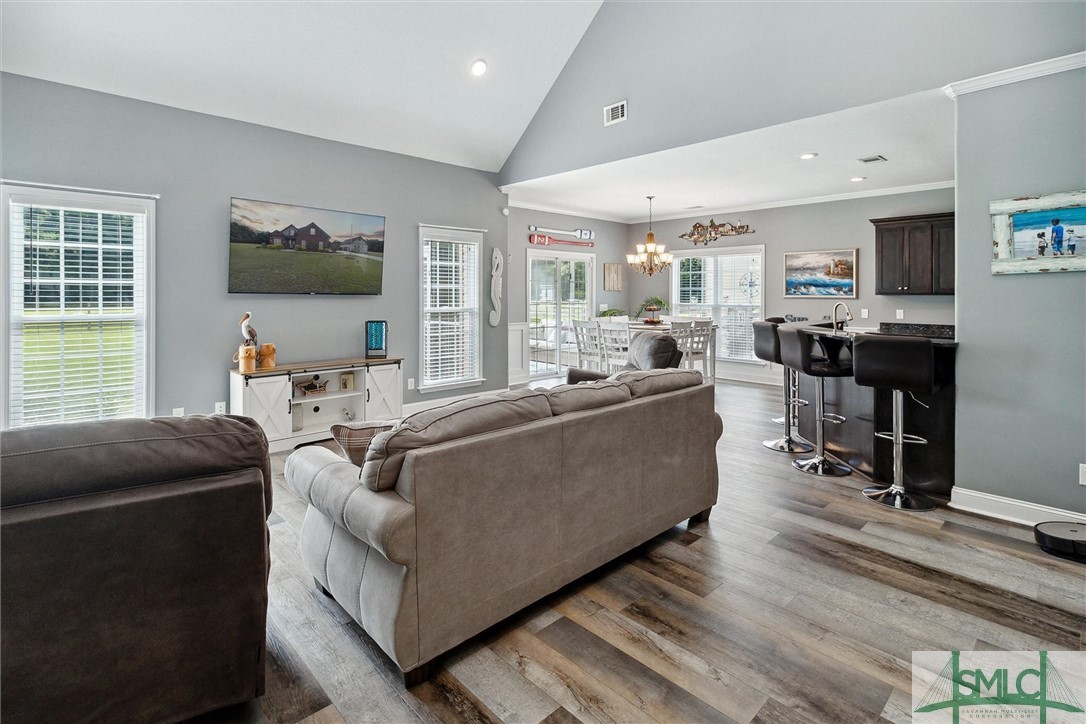 441 Rivercrest Drive