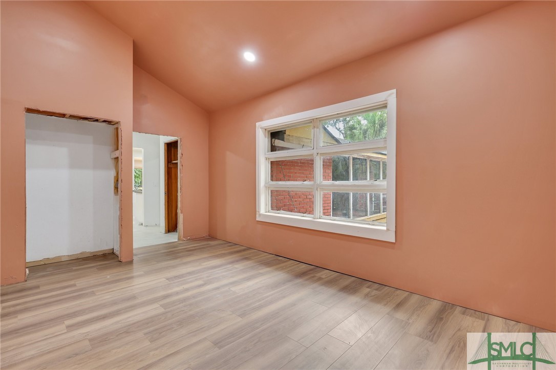4901 La Roche Avenue
