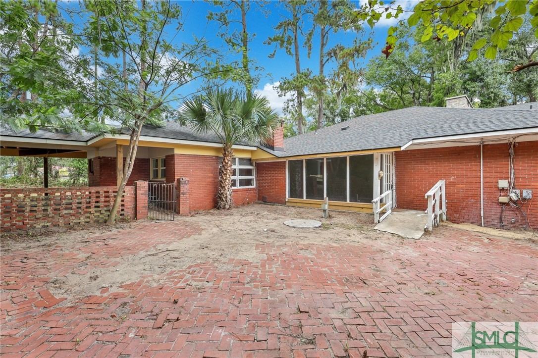 4901 La Roche Avenue