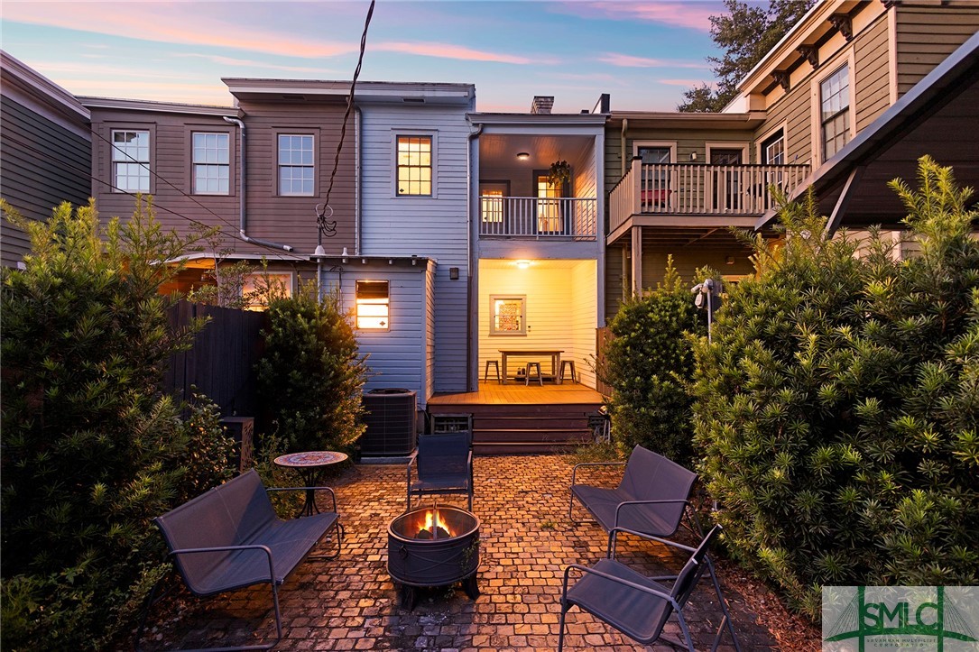 203 W Duffy Street