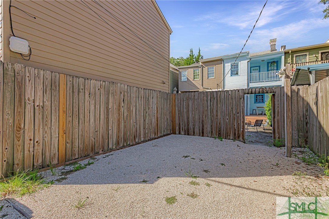 203 W Duffy Street