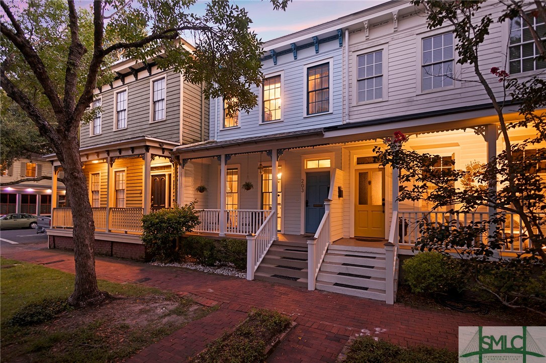 203 W Duffy Street
