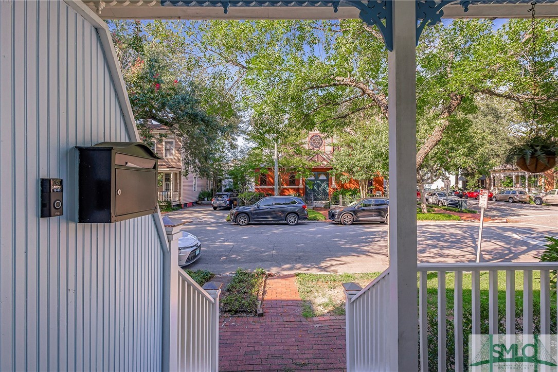 203 W Duffy Street