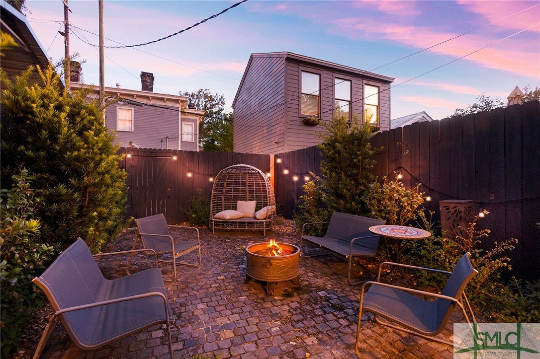 203 W Duffy Street
