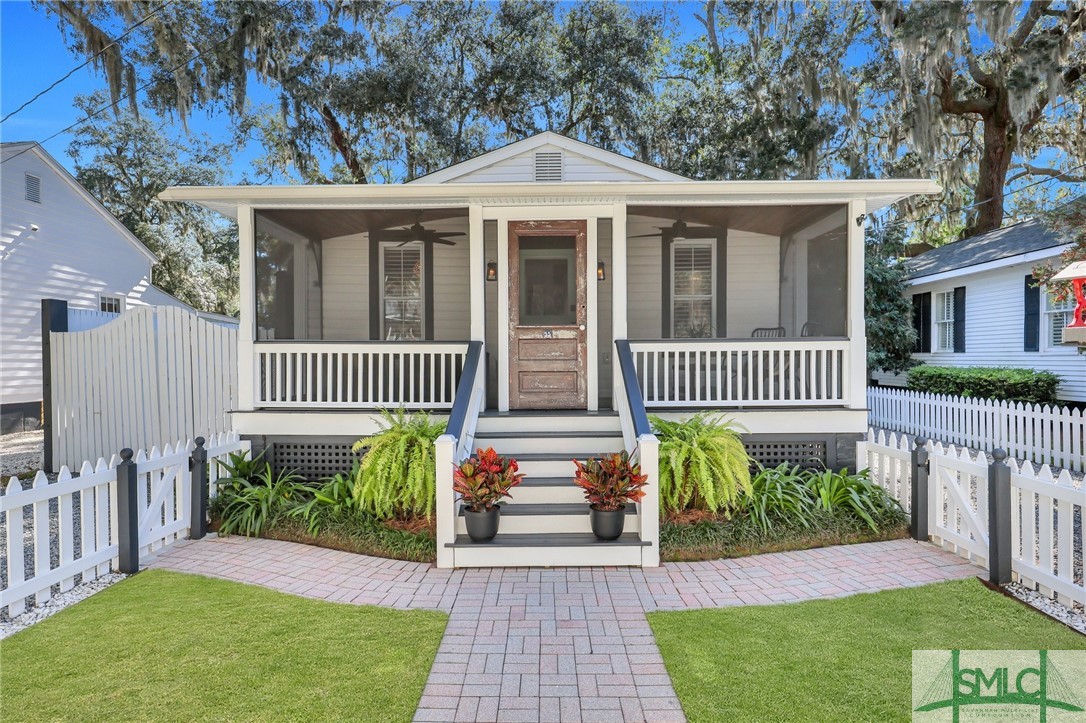 55 Henderson Avenue