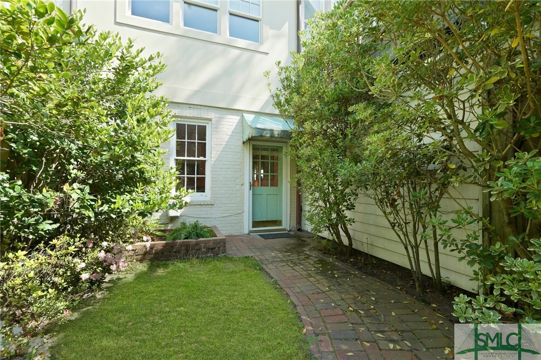 409 E Jones Street