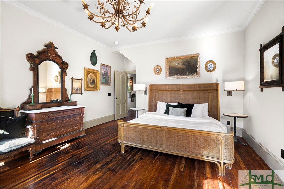 102 E 38th Street