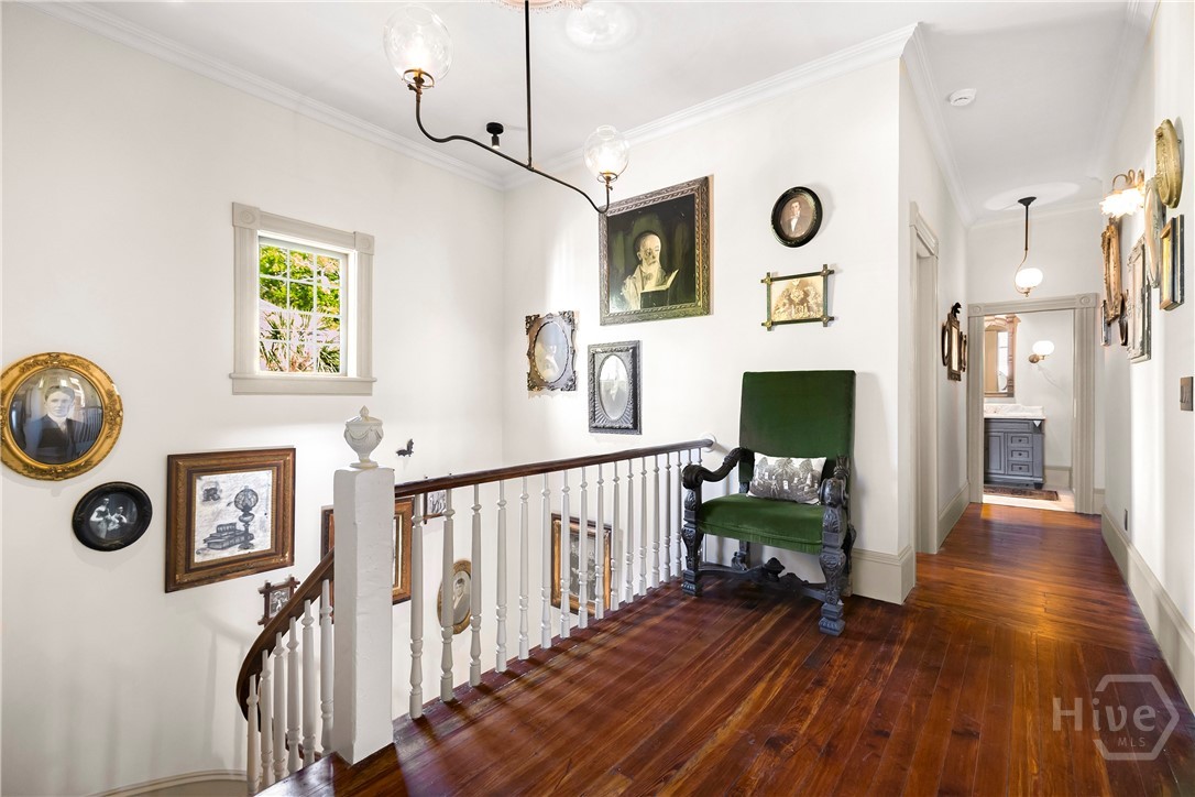 102 E 38th Street
