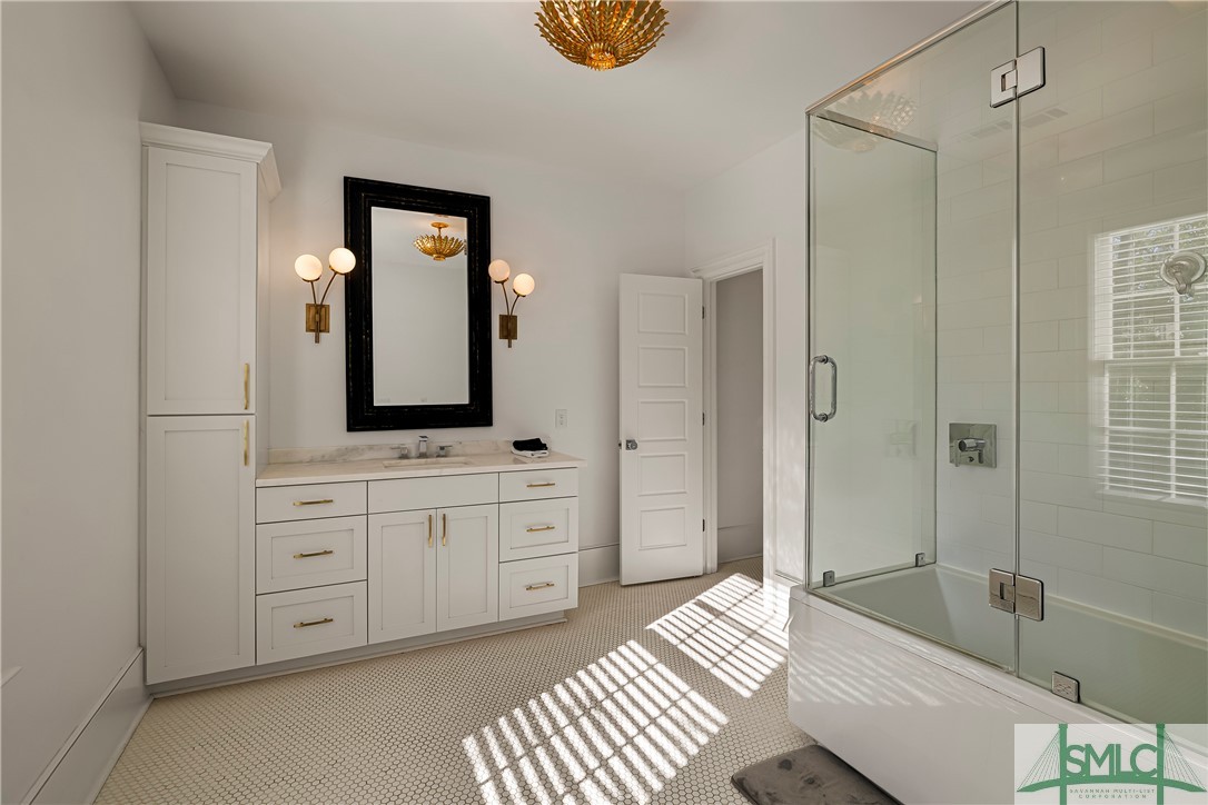 52-56 E Broad Street