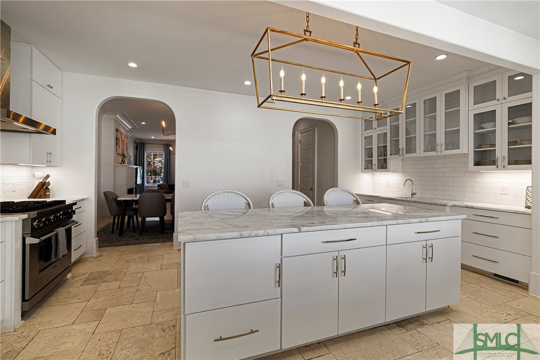 52-56 E Broad Street