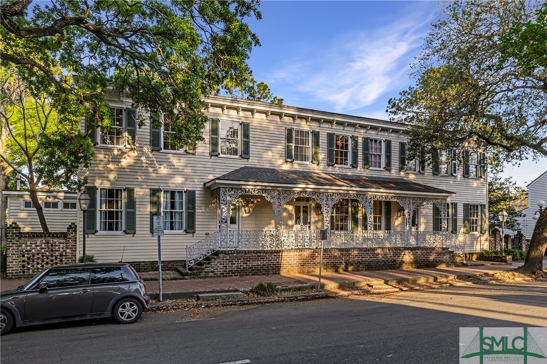 52-56 E Broad Street