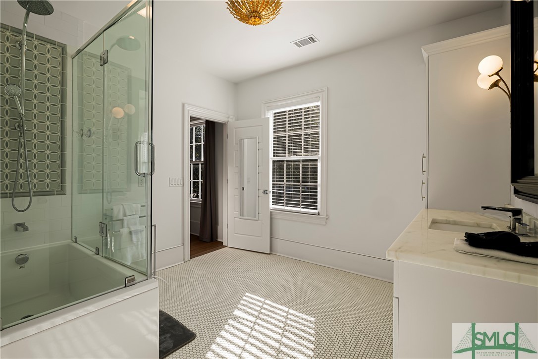 52-56 E Broad Street