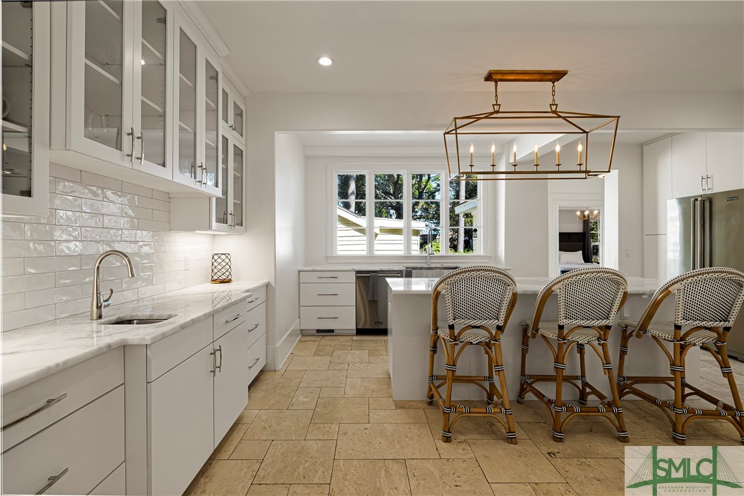 52-56 E Broad Street