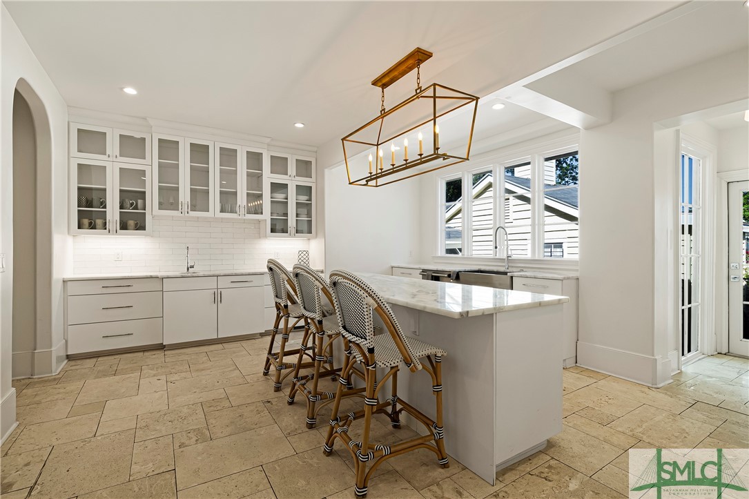 52-56 E Broad Street