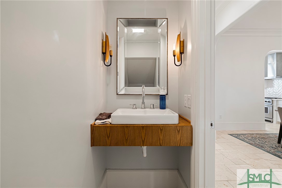 52-56 E Broad Street