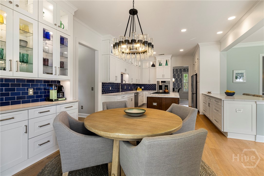 5 Eagle Point Drive