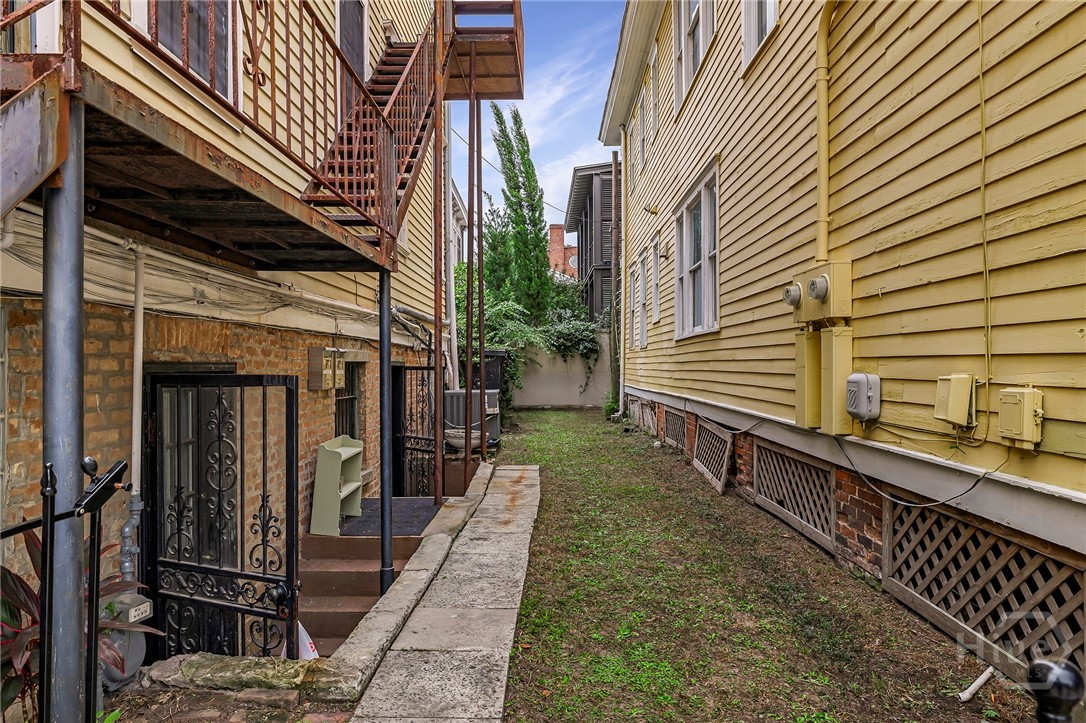 123 W Gwinnett Street