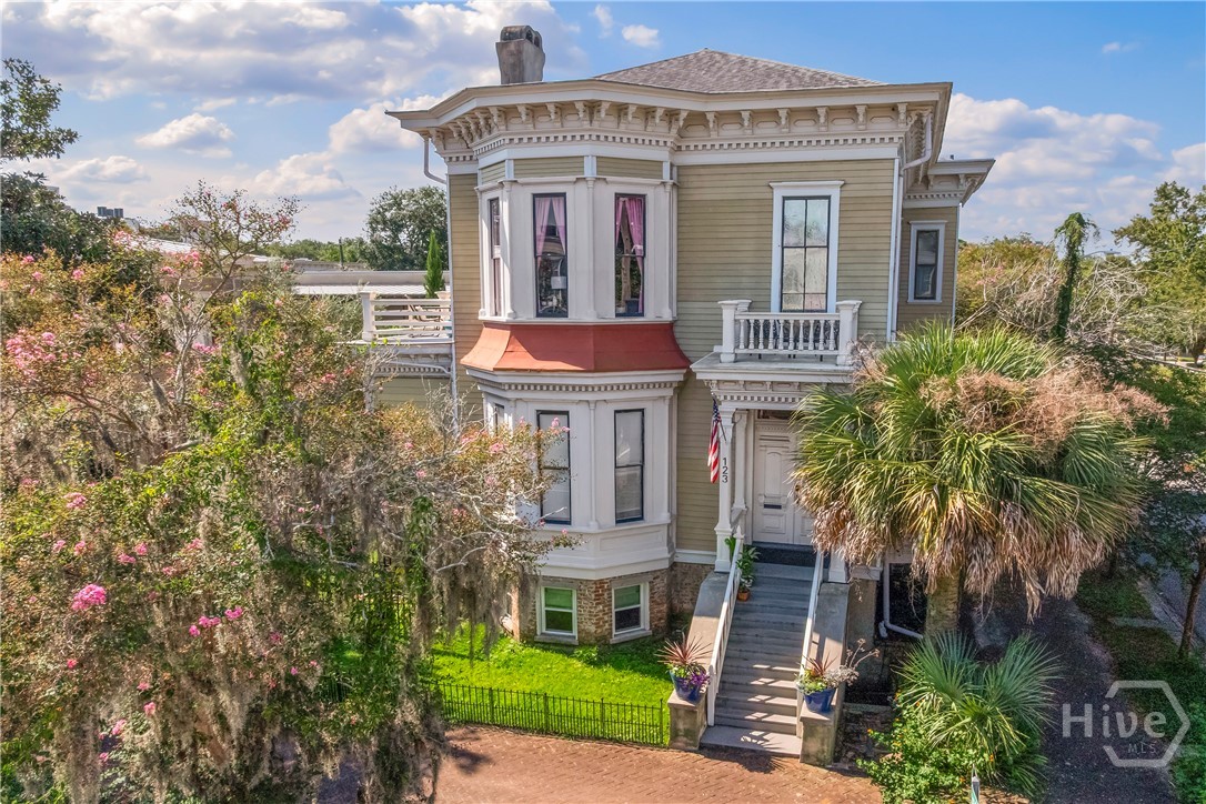 123 W Gwinnett Street