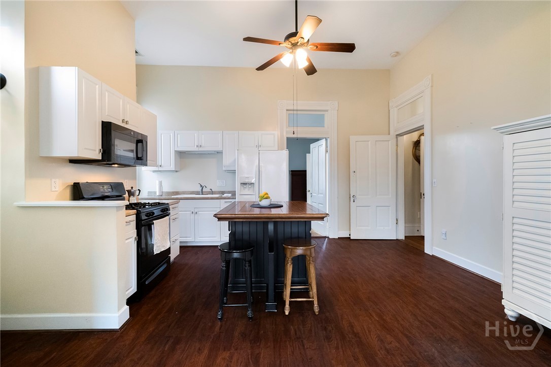 123 W Gwinnett Street