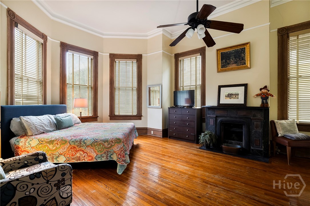 123 W Gwinnett Street