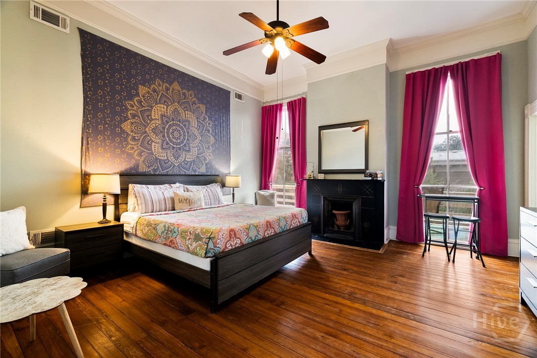 123 W Gwinnett Street