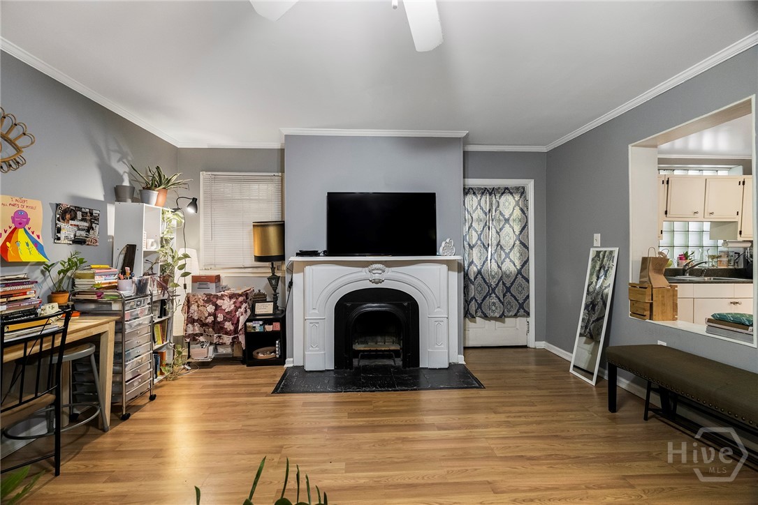 123 W Gwinnett Street