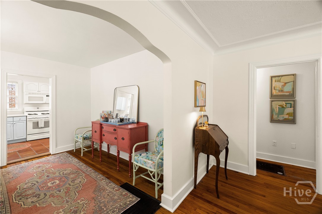 1318 E 51st Street
